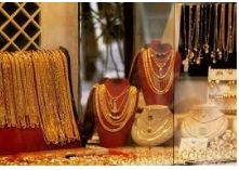 Mengenal seluk beluk perhiasan emas (Sumber poto : sahabatpegadaian.com/google)