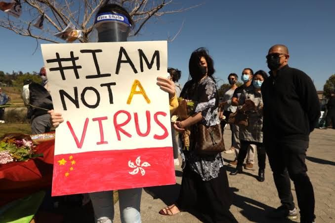 Demo Anti Kekerasan terhadap etnis-Asia di Amerika Serikat.  Sumber : latimes.com