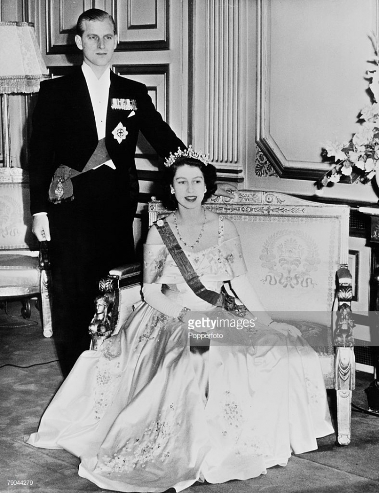 Pangeran Philip menjadi salah satu anggota kerajaan Inggris terlama (Popperfoto/Getty Images)