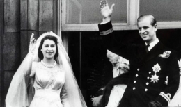 Foto pernikahan Philip dan Elizabeth II pada tahun 1947 (Sumber: express.co.uk)