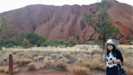Warna Uluru tergantung jam dan cuacah hari  tersebut (dok pribadi)