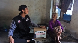 Senyum lansia penerima manfaat bantuan paket pangan ACT Jateng-Distribusi paket pangan @act_jateng