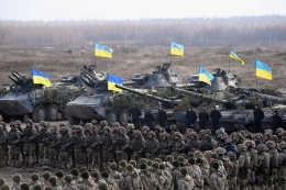 Militer Ukraina di perbatasan Timur daerah konflik dengan Rusia. Foto dari Internasional.kompas.com