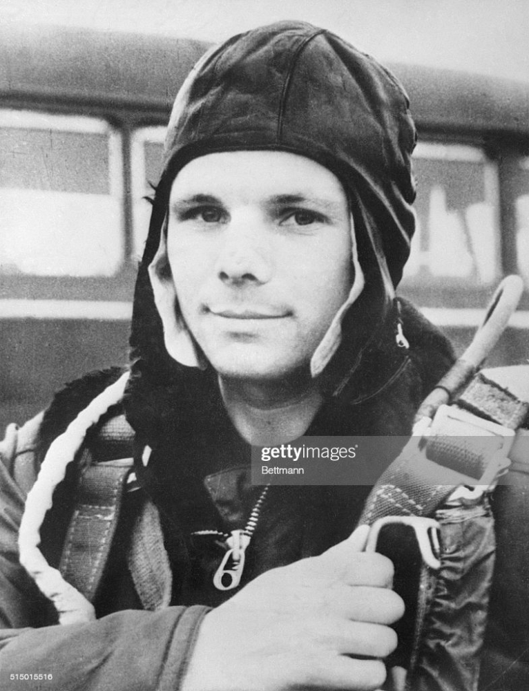 Kosmonot Soviet Yuri Gagarin menjadi manusia pertama yang berada di luar angkasa (Rettmann/Getty Images)