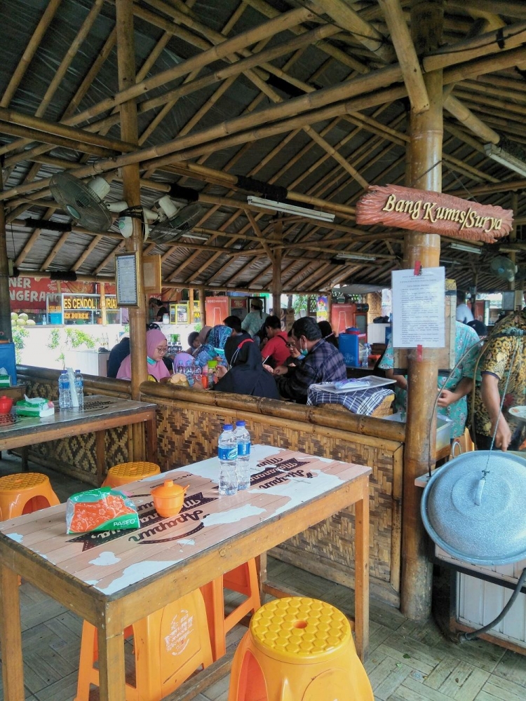 Dok.pribadi / Suasana di hari weekend di Taman Kuliner Laksa