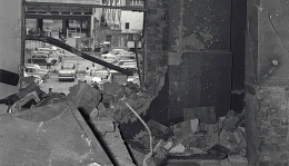 Suasana gedung Mac Donald setelah pengeboman Usman-Harun (dunia.tempo.co)