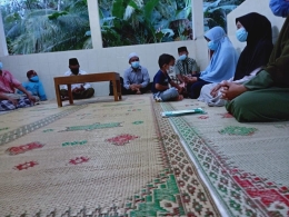 Suasana pengajian oleh tim KKN Mubaligh Hijrah UMY di Kulon Progo / dokpri