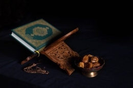 Dengan membaca Alquran saat bulan ramadhan skill akan terasah/foto: unsplash.com