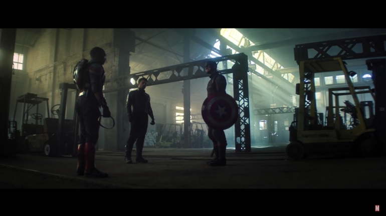 piSam, Bucky dan John Walker berebut tameng Captain America. Sumber: Marvel Entertainment