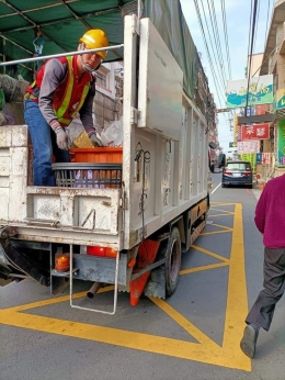 Truk sampah di Taiwan yang khusus mengangkut sampah daur ulang. Dok pribadi