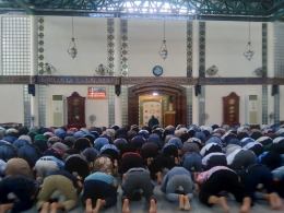 Sholat Ashar di Masjid Raya Aceh Sepakat Medan (Doc.Pribadi)