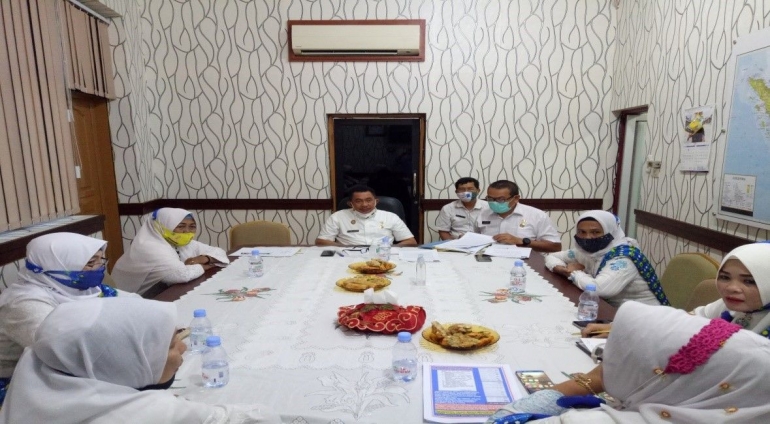 Rapat dengan Ormas BKMT Mengenai Masalah Kepengurusan