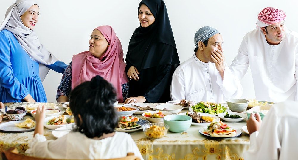 Kebersamaan di bulan Ramadan (Sumber: rawpixel.com)