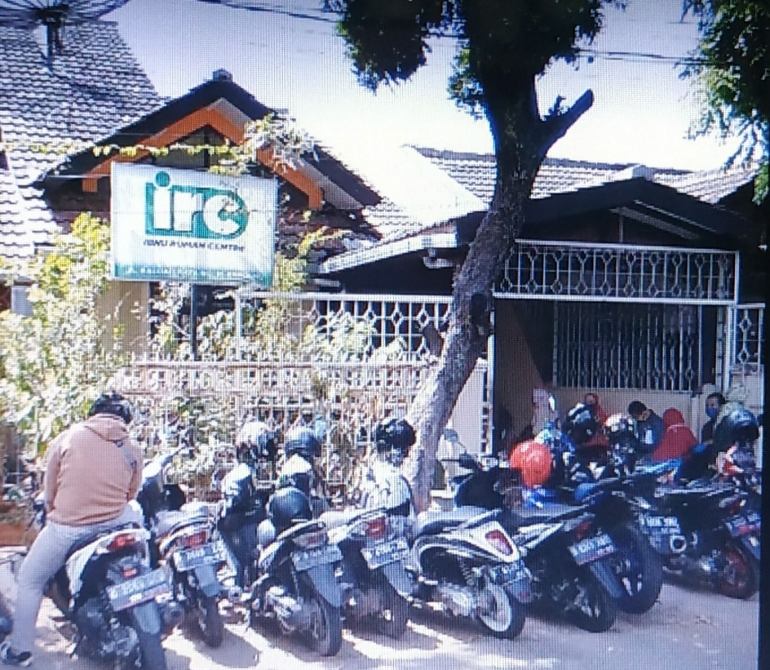 TAMPAK DEPAN KLINIK IRC (Dokpri)