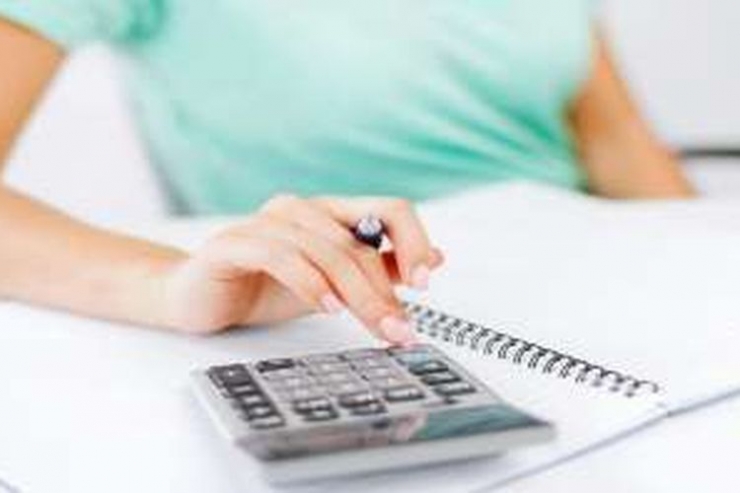 Ilustrasi gambar mengelola keuangan rumah tangga/keluarga | Dokumen via Kompas.com