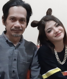 Saya bersama Sara Fajira mengulik soal feminisme. Foto: pribadi