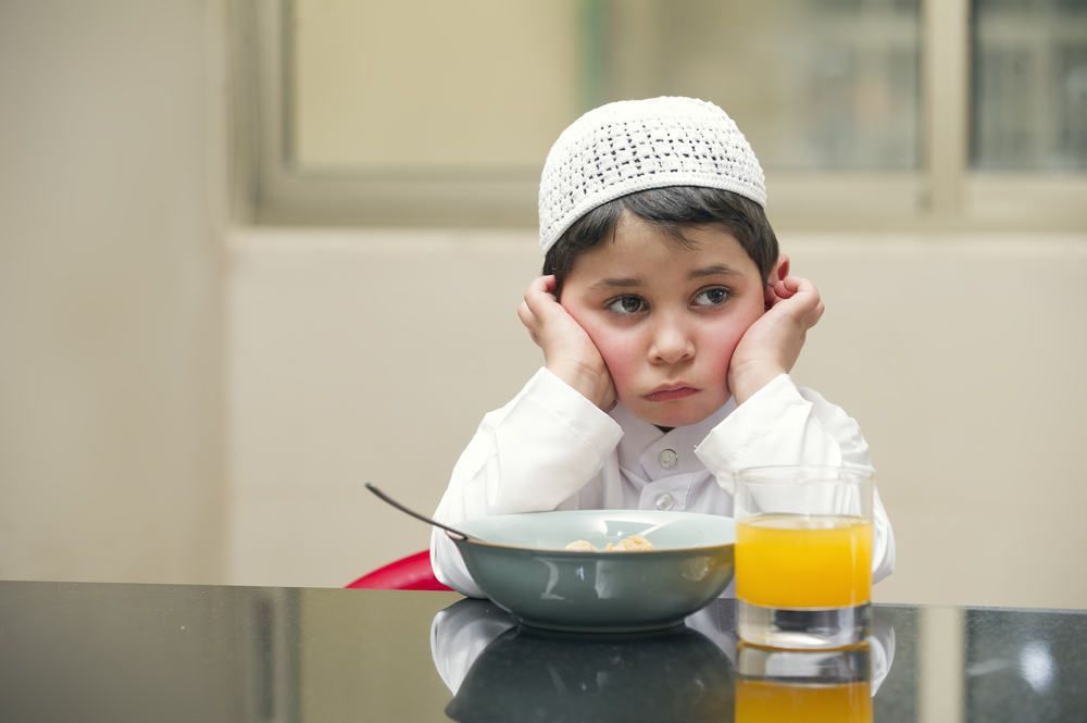 Pembiasaan Anak Berpuasa. Sumber Gambar :Islami.co