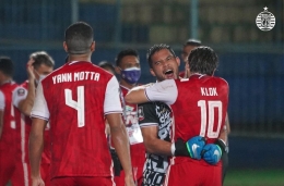 Kiper Persija Andritany merayakan kemenangan dramatis lewat adu penalti melawan PSM Makassar / Sumber foto: pikiran-rakyat.com