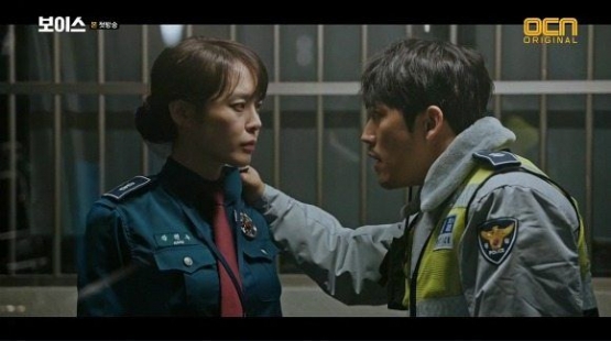 Drakor Voice yang sebelumnya mengusung konsep cerita memburu psikopat di season 2 (OCN)