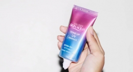 Sunscreen Skin Aqua Tone Up UV Essence. Foto: instagram.com/skinaquaid