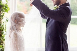 Ilustrasi pernikahan di bawah umur. (Foto: The Independent/Unicef/Bridal Musings)