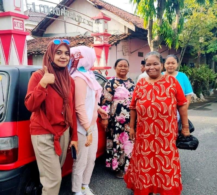 Senyum mengembang dari kaum duafa di tiap hari Jum'at. Sumber: Dokpri