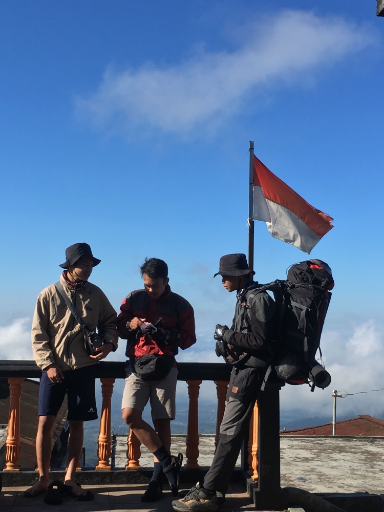 Dokpri basecamp kaliangkrik dengan 3 teman saya