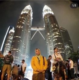 Aku saat di Twin Tower Malaysia (sumber : dokumentasi pribadi)