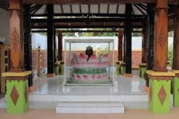 Monumen Ari-Ari Kartini, Sumber: mayong.jepara.go.id