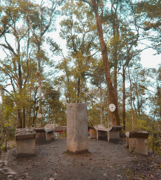 Pilar Nippon di puncak Deleng Kutu (Foto: Pardamean Siagian)