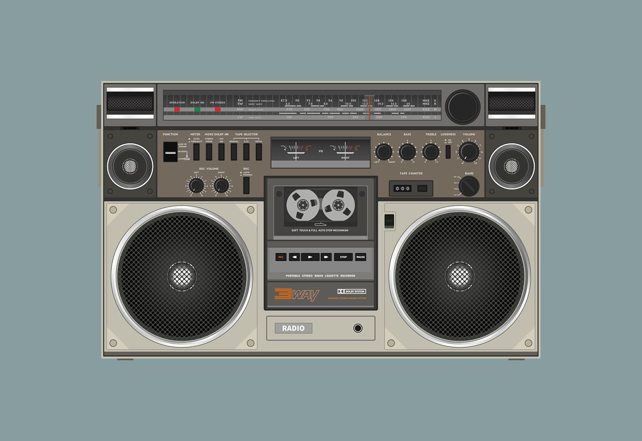 Radio kaset dari pixabay