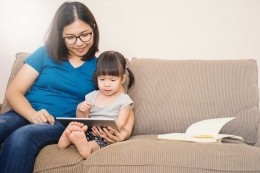 Perempuan-lah yang menentukan kualitas generasi penerus yang dilahirkan dan dirawatnya.| Sumber: Thinkstockphotos via Kompas.com