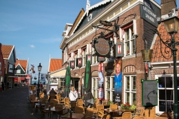 sudut kota Volendam (foto: wikipedia.com)