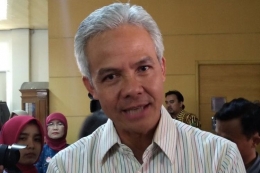 sosok Ganjar Pranowo Gubernur Jawa Tengah yang pede dengan Rambut Putihnya (sains.kompas.com)