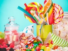 Konsumsi makanan dan minuman manis yang berlebihan bisa menyebabkan berat badan naik (Sumber shutterstock)