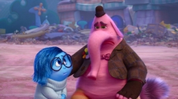Rekomendasi Film Disney Pixar dan Adegannya yang Bikin Sedih: Sadness dan Bing Bong di film Inside Out (Disney Pixar)