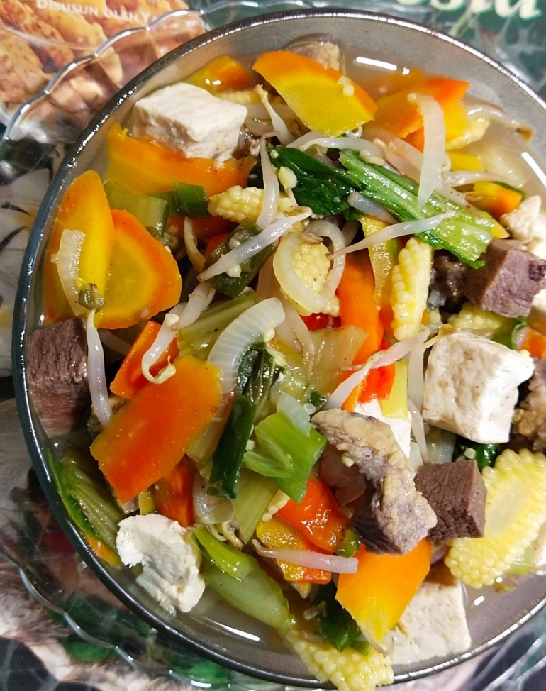 tumis sayur feet tahu daging - foto koleksi pribadi