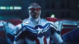 Sam Wilson menjadi Captain America. Sumber : The Wrap