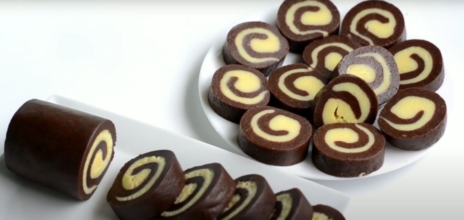 Kue coklat susu gulung dengan bentuk yang lucu, sumber : screenshot/Youtube Vinastar Channel