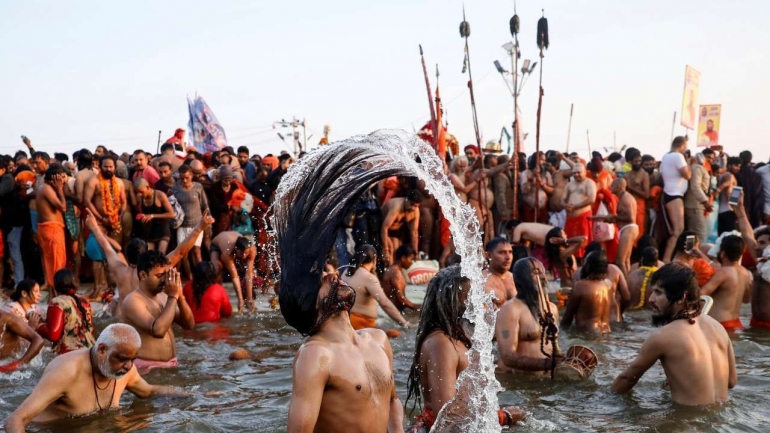 Kumbh Mela 2021: First Shahi Snan on Mahashivratri, all you need to know about world's largest religious festival (Filephoto) via DNAIndia.com