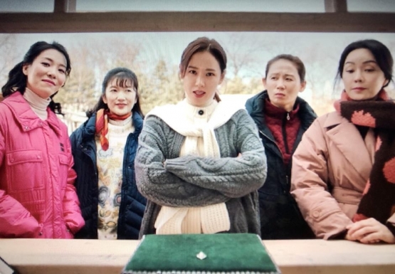 Geng persahabatan yang unik terbangun di drakor Crash Landing on You (tvN)