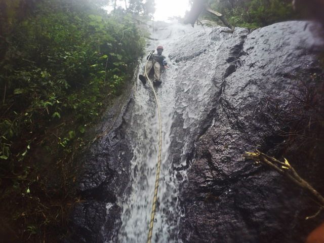 Mernuruni air terjun (dok.pri).