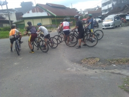 Salah satu klub sepeda di Kota Curup yang bersiap ngabuburit sore tadi 29/04/2021 (Dokumentasi pribadi zaldy chan)