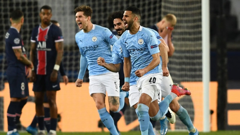 Selebrasi Riyad Mahrez setelah mencetak gol kemenangan City 2-1 atas tuan rumah PSG pada leg pertama semifinal Liga Champions (Foto Skysports)