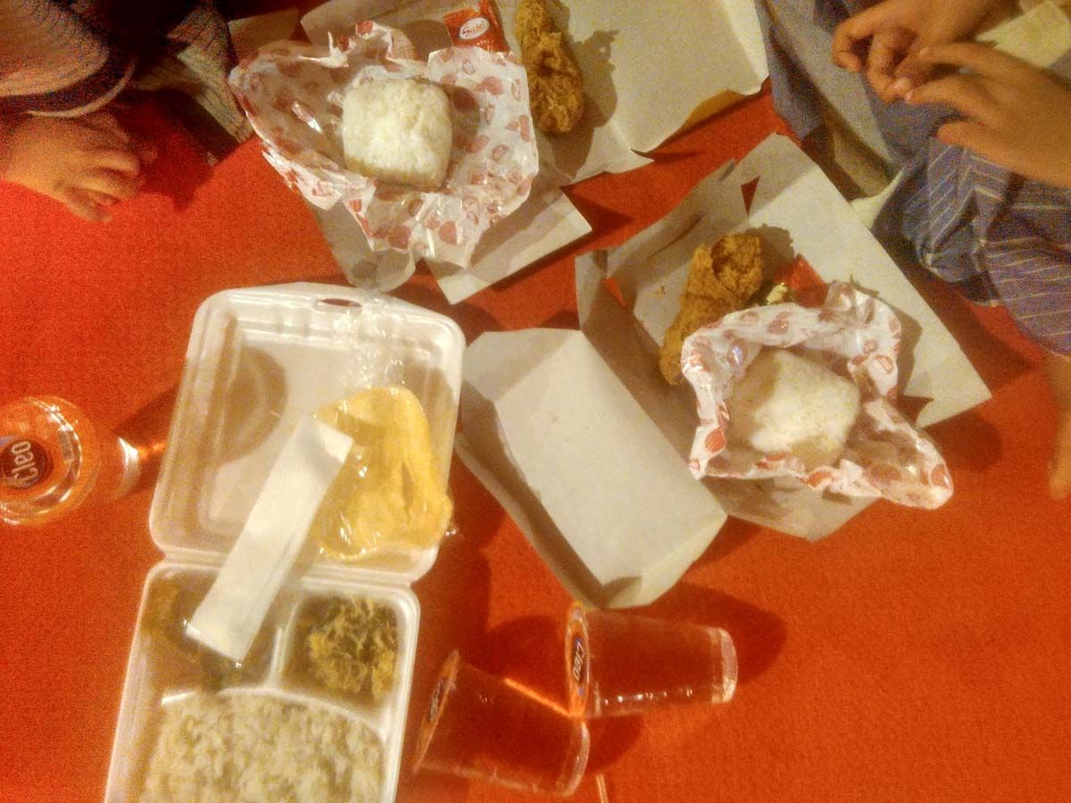 Menu berbuka puasa di Masjid Namira Lamongan (Dok. pri)