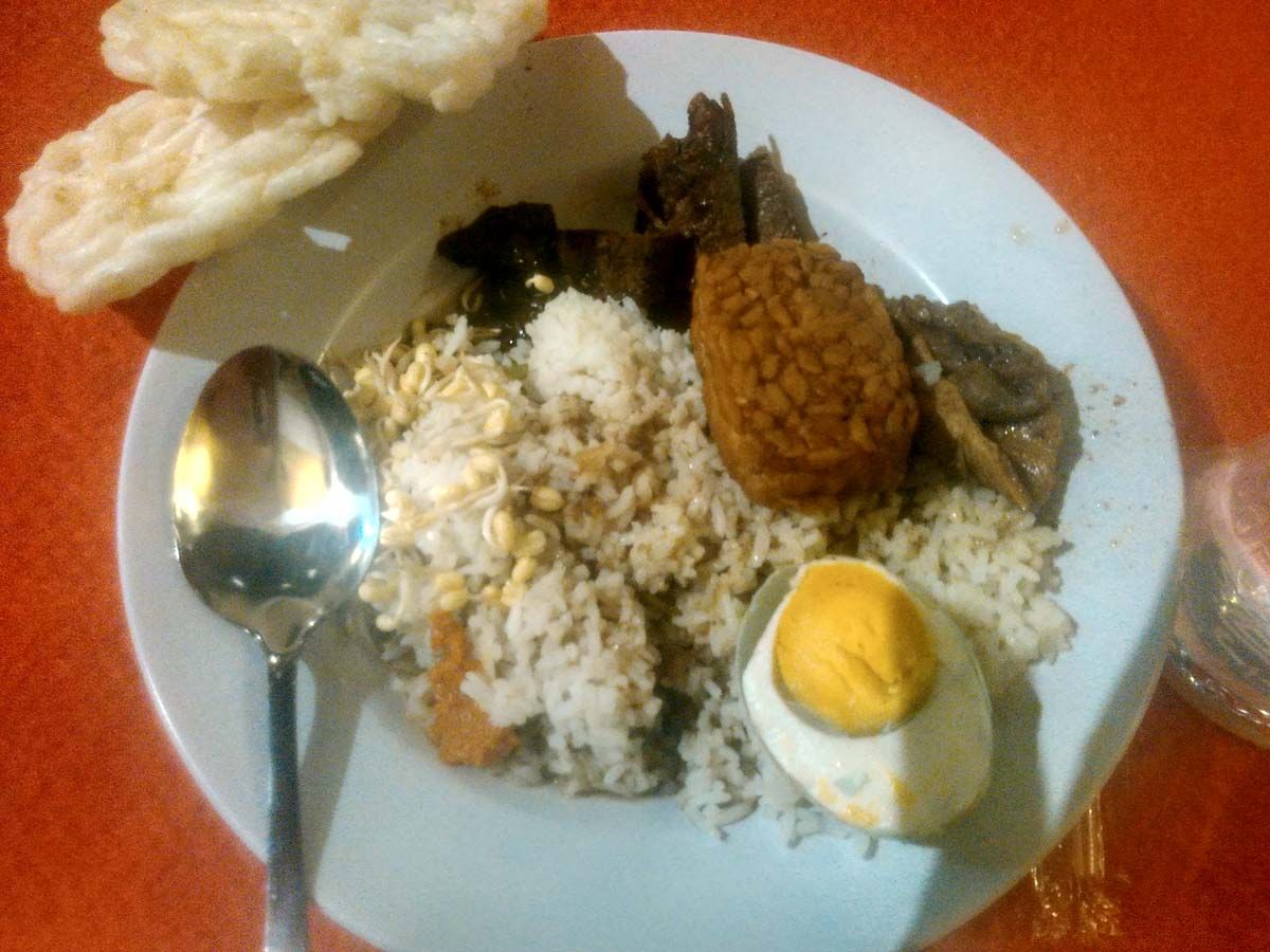 Menu sahur ala prasmanan (Dok. pri)