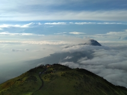 Penampakan Gunung Merapi dari Sabana Merbabu/dokpri