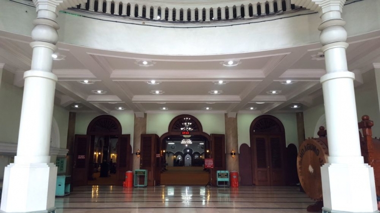 Serambi Masjid Agung Jami Malang |dok. pribadi.
