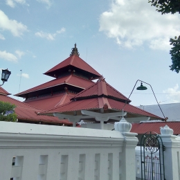 Penampakan atap Masjid Gedhe Kauman (Dokpri)