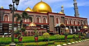 Salah satu masjid favorit saya di Indonesia (cheria-travel.com)